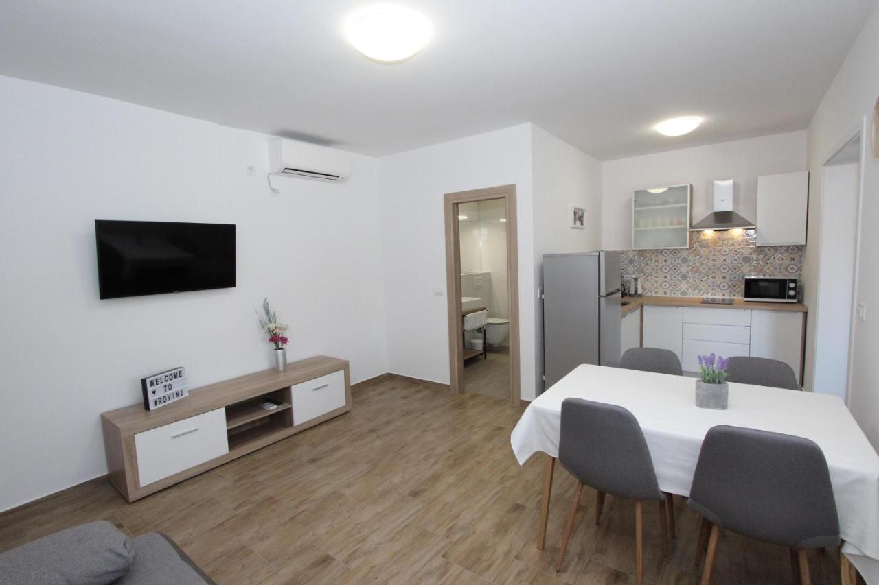 Apartments Eni Ровинь Экстерьер фото