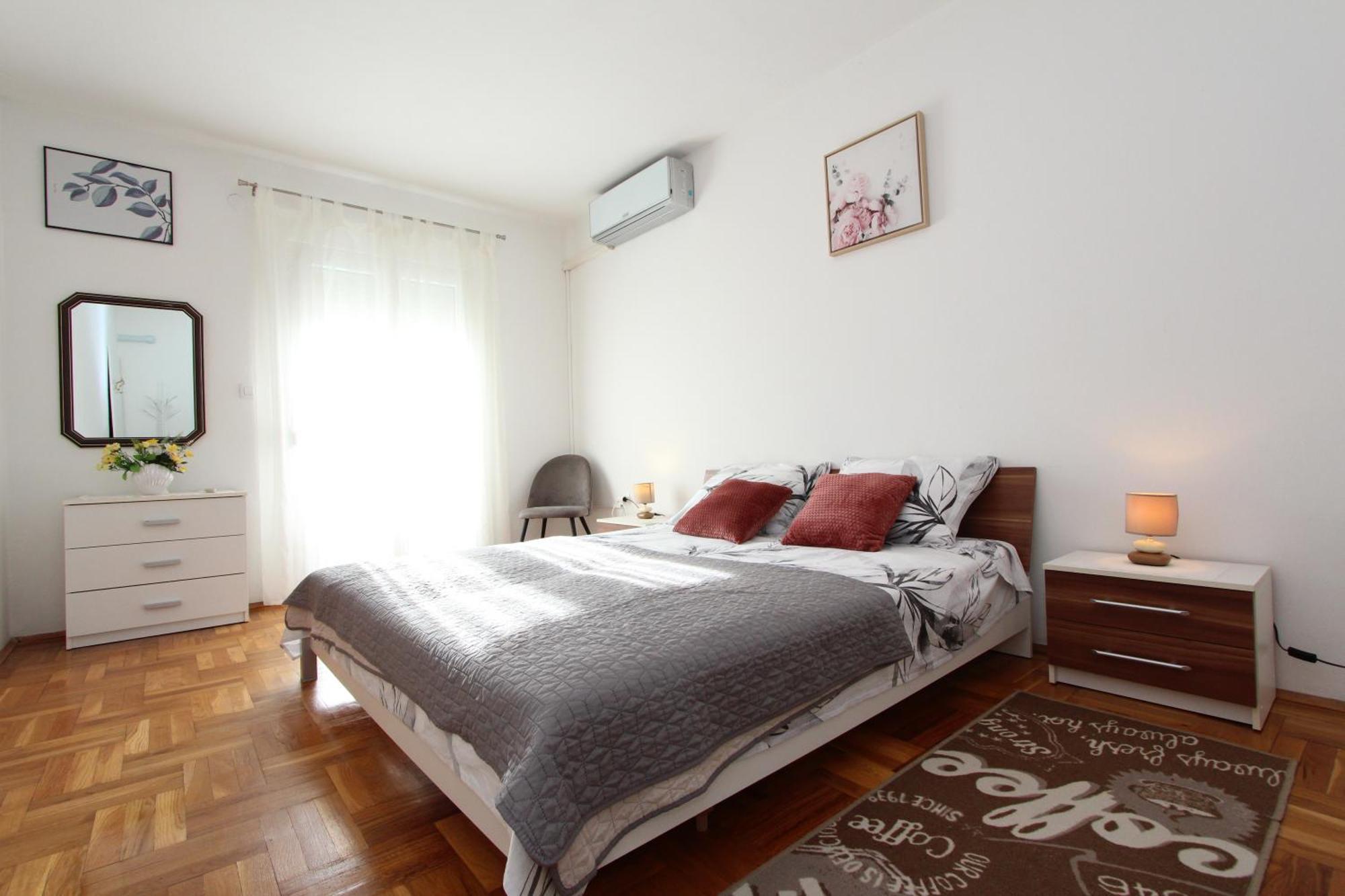 Apartments Eni Ровинь Экстерьер фото