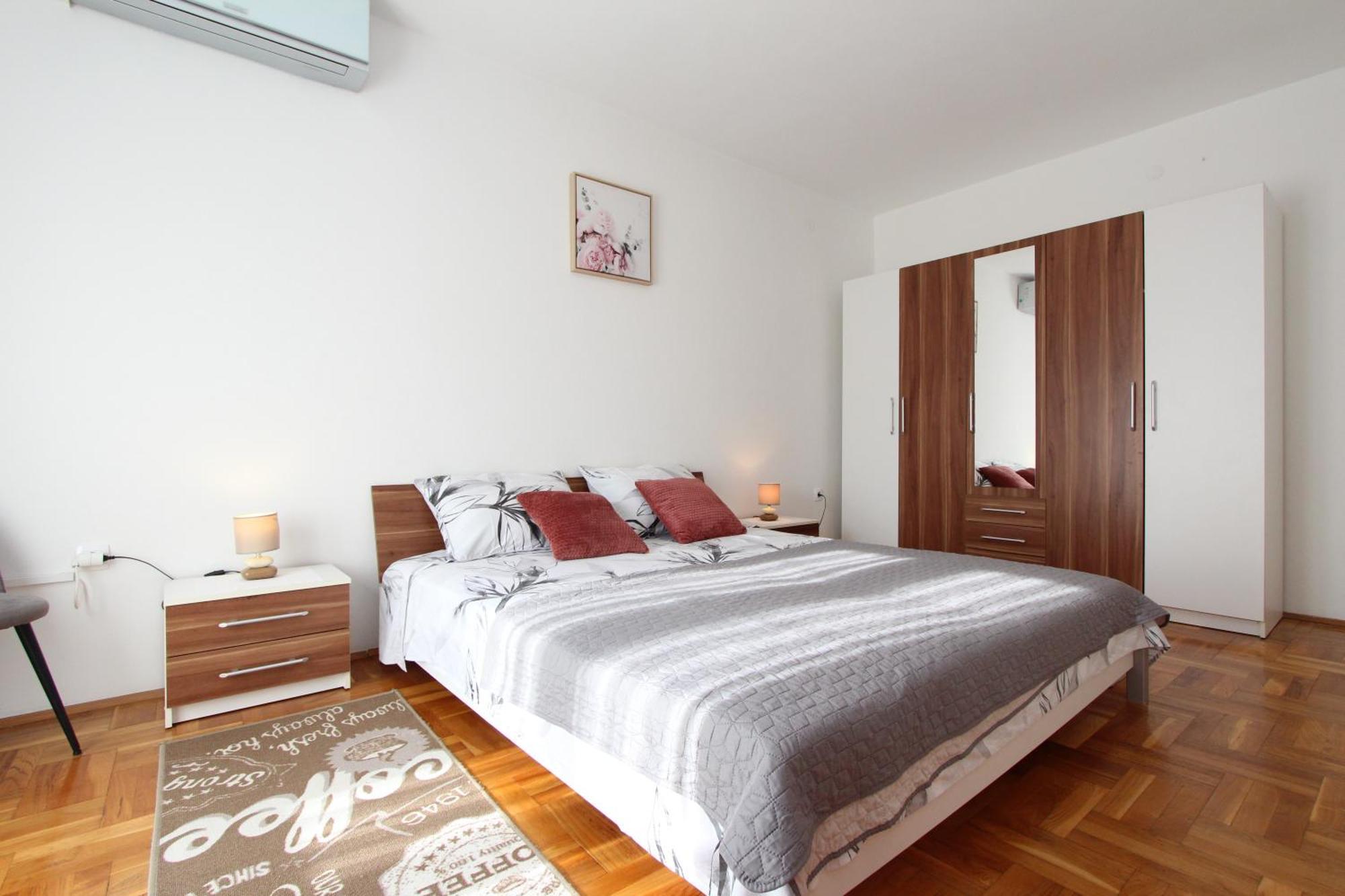 Apartments Eni Ровинь Экстерьер фото