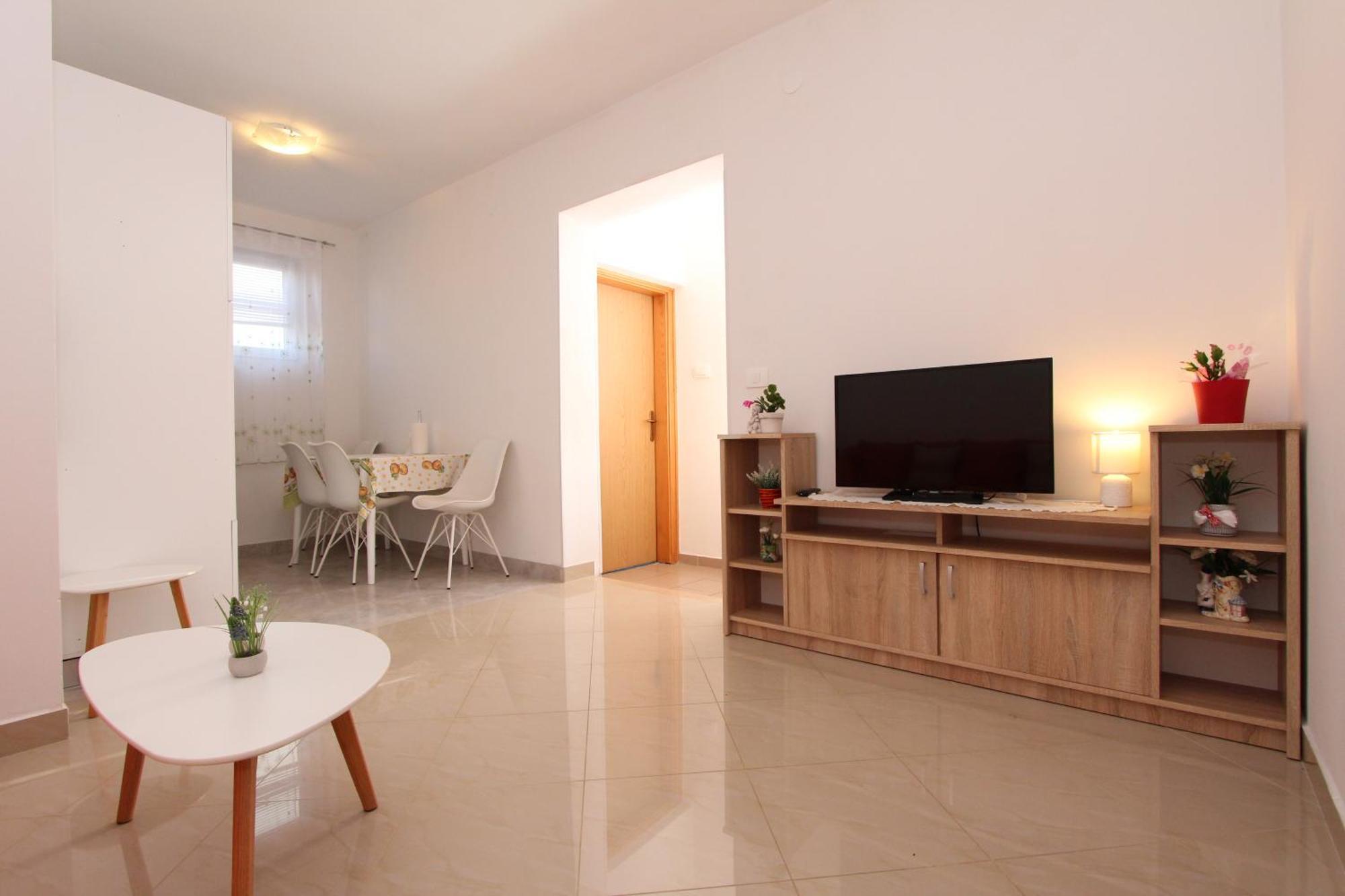 Apartments Eni Ровинь Экстерьер фото