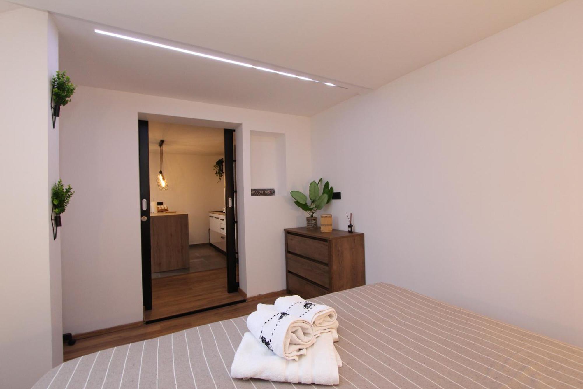Apartments Eni Ровинь Экстерьер фото