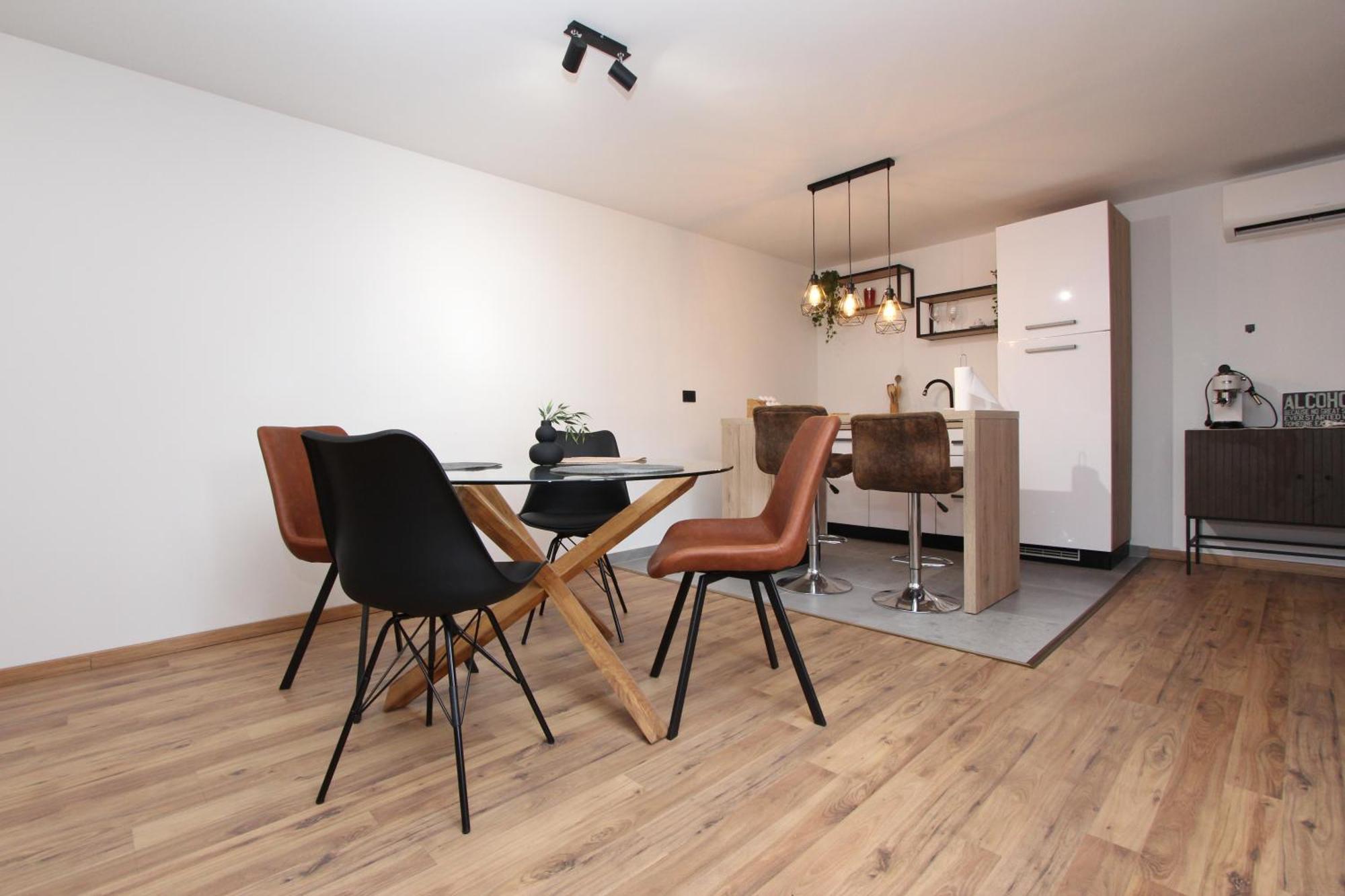Apartments Eni Ровинь Экстерьер фото